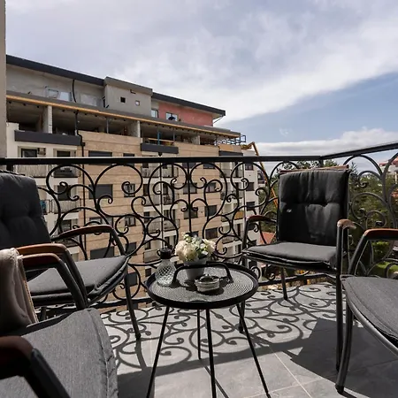 아파트 Fenix - Free & Wellness *